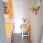 The Hidden Gem, 1 Bedroom, 1 Living Room, 4 Beds, Sleeps 5 Дом отдыха