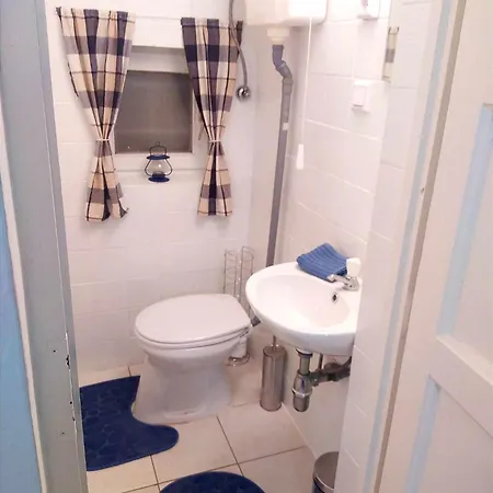 Holiday home The Hidden Gem, 1 Bedroom, 1 Living Room, 4 Beds, Sleeps 5 Siofok
