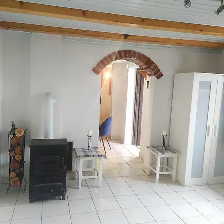 Feriehus The Hidden Gem, 1 Bedroom, 1 Living Room, 4 Beds, Sleeps 5 Siófok