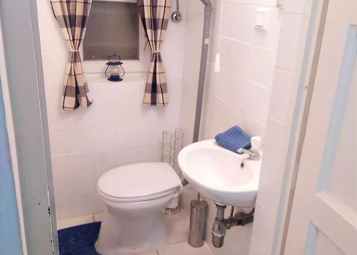 別荘 The Hidden Gem, 1 Bedroom, 1 Living Room, 4 Beds, Sleeps 5 シオーフォク